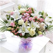 Extra Large Mother&#39;s Day Extravagance Hand-tied 12